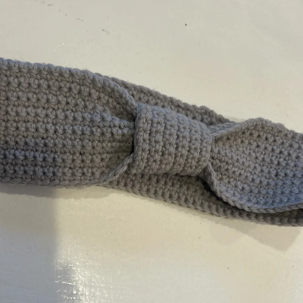 Hand knit headband